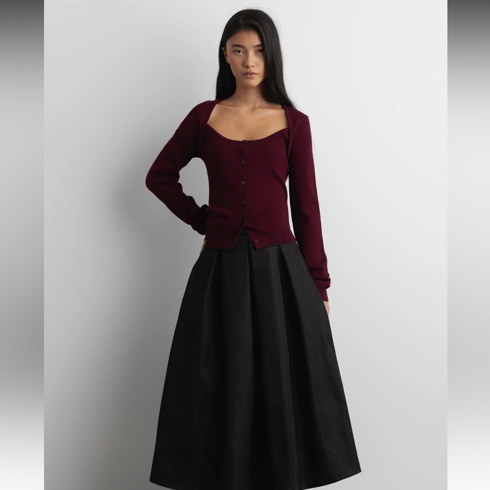 NWT Oak + Fort Sweater